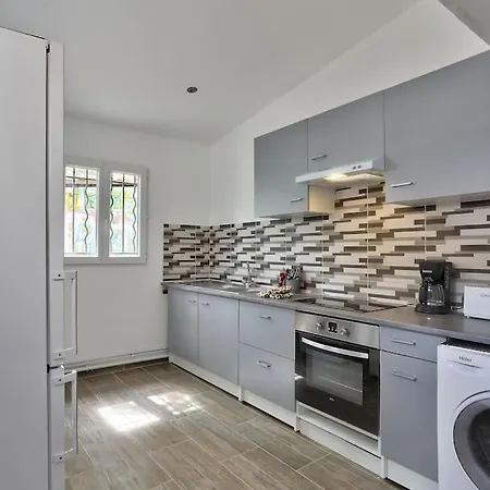 Villa Paris Nord: Tranquil Retreat with Private Parking and Garden Epinay-sur-Seine Exterior photo