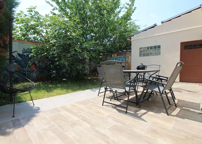 Parking Prive Gratuit - 15Mn Paris - Gare A Pied En 5Mn - Tout Equipee - Terrasse - Jardin - Stade De France - Casino D\'Enghien - Hippodrome, Universite