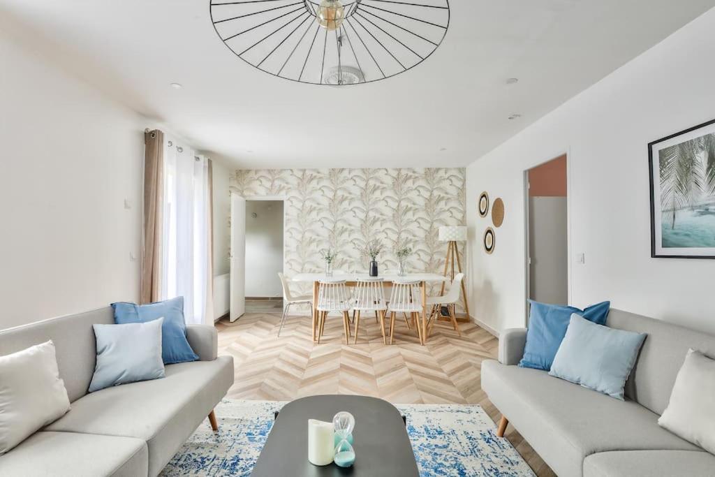 Holiday home Paris Nord: Tranquil Retreat With Private Parking And Garden Epinay-sur-Seine