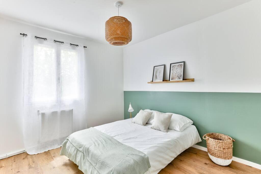 Paris Nord: Tranquil Retreat With Private Parking And Garden Holiday home Epinay-sur-Seine