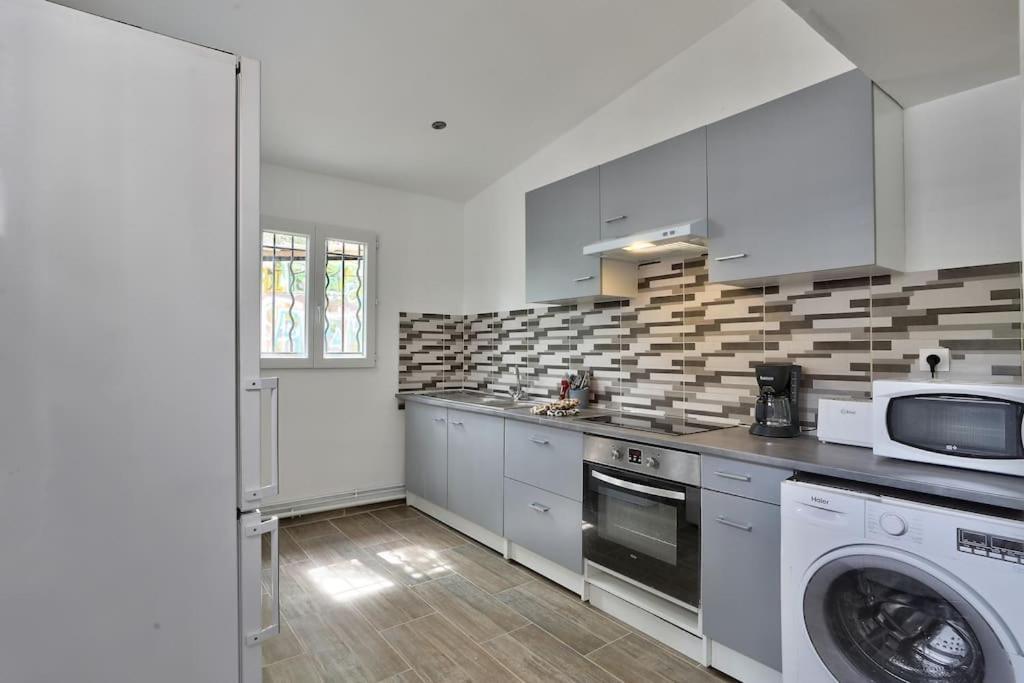 Paris Nord: Tranquil Retreat With Private Parking And Garden Holiday home Epinay-sur-Seine