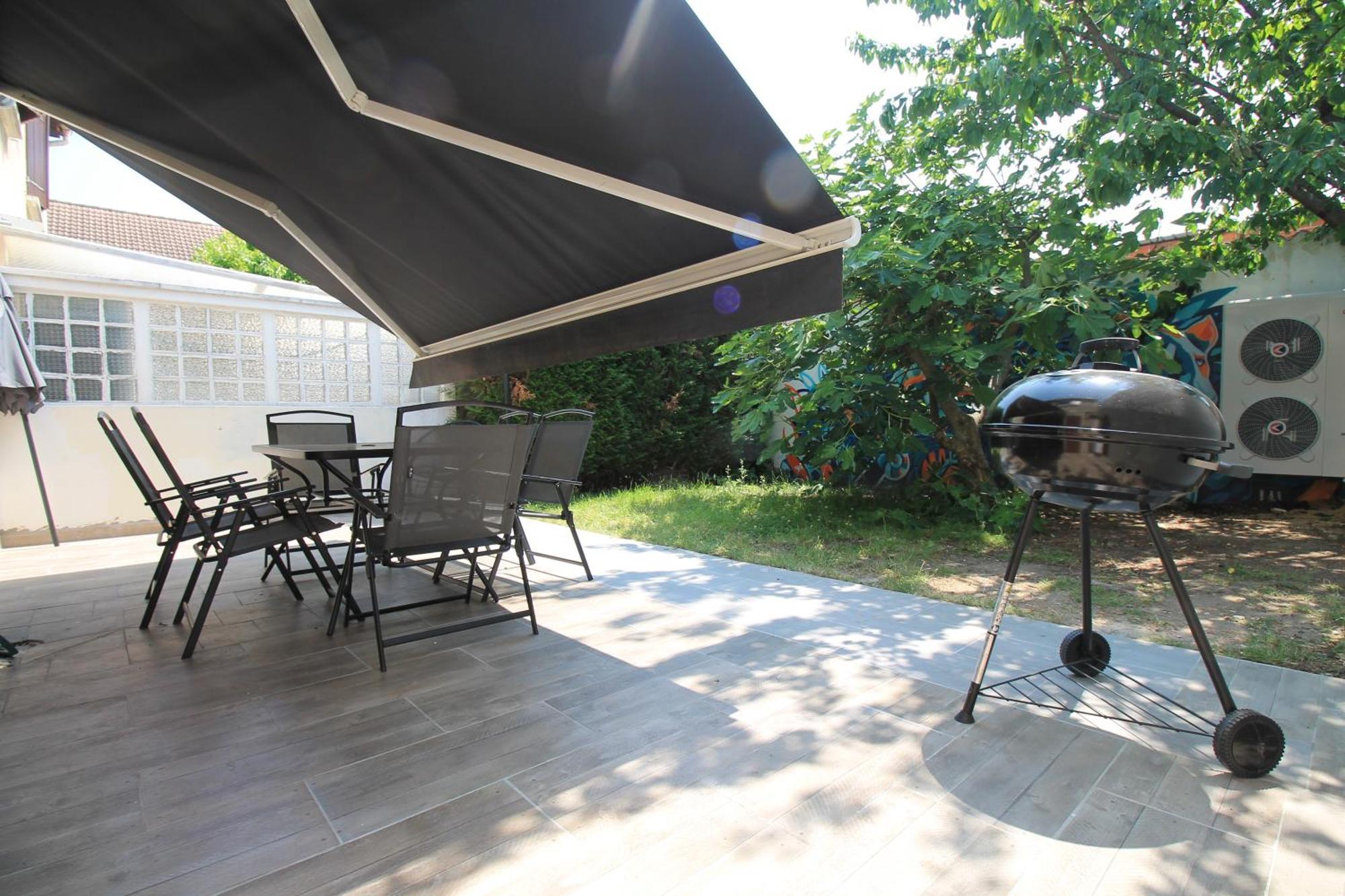 Paris Nord: Tranquil Retreat With Private Parking And Garden Holiday home Epinay-sur-Seine